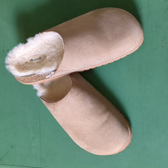 Madewell Shoes - MADEWELL Layne Shearling Clog Mule Shoes Size 9 Walnut Shell Nubuck Comfort